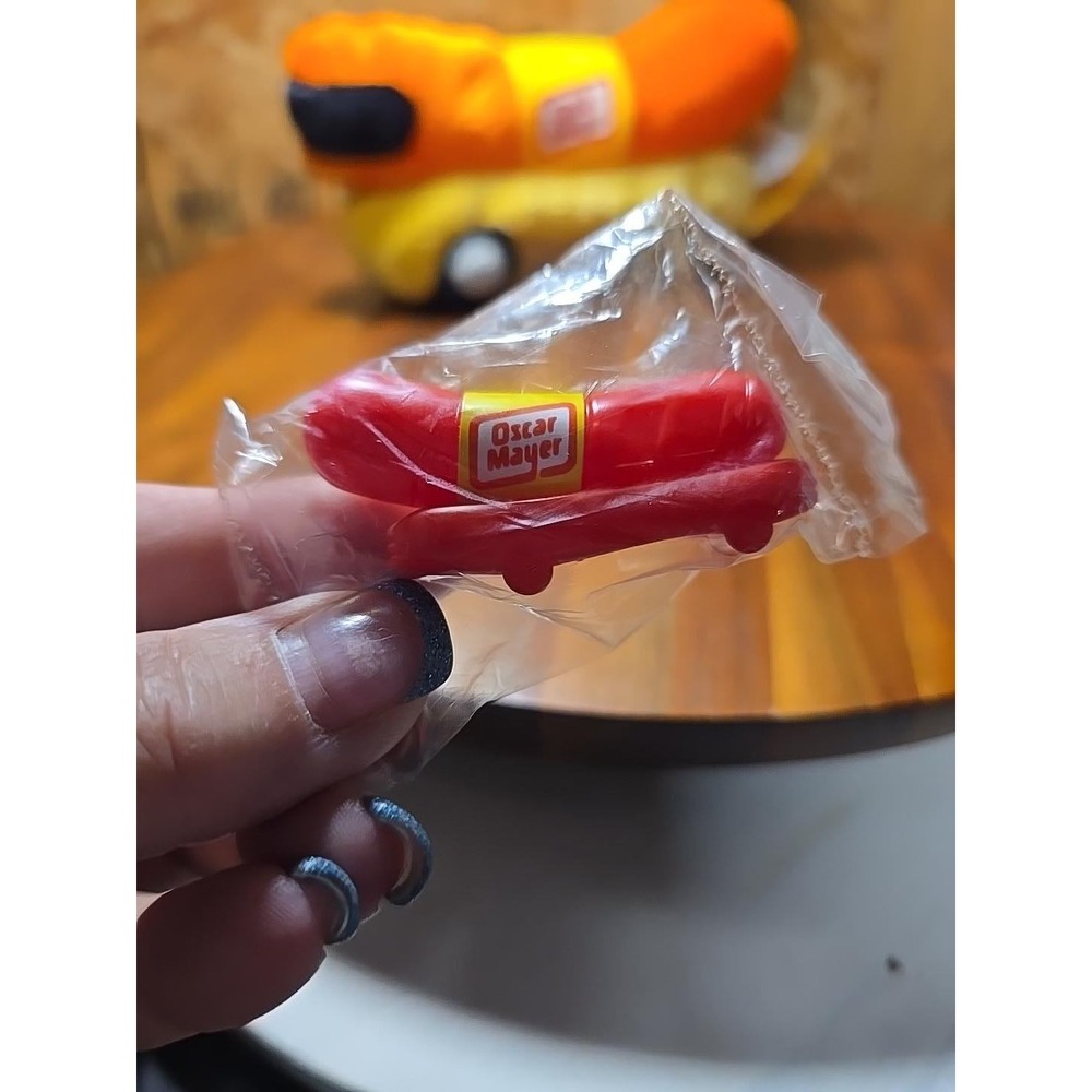 Oscar Mayer Wienermobile Plush Bean Bag Toy and Vintage Weiner Whistle Set - Picture 4 of 4